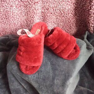 UGG RIBBON RED FLUFF YEAH SLINGBACK SANDLES